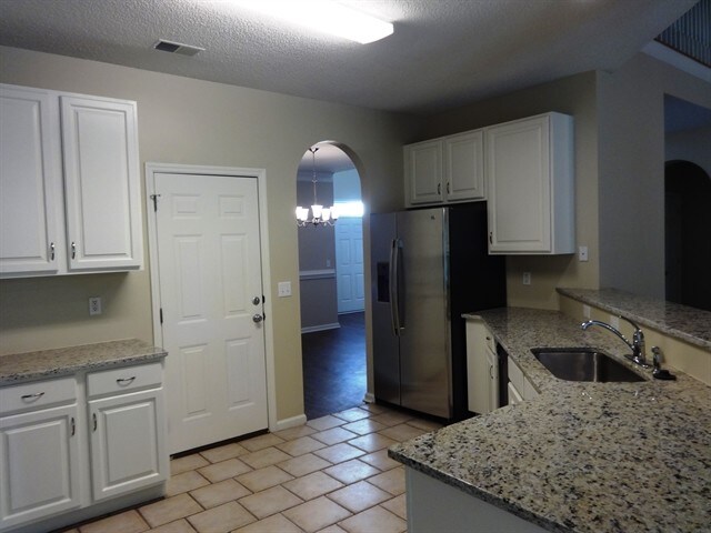 Building Photo - 5432 Altamaha Dr