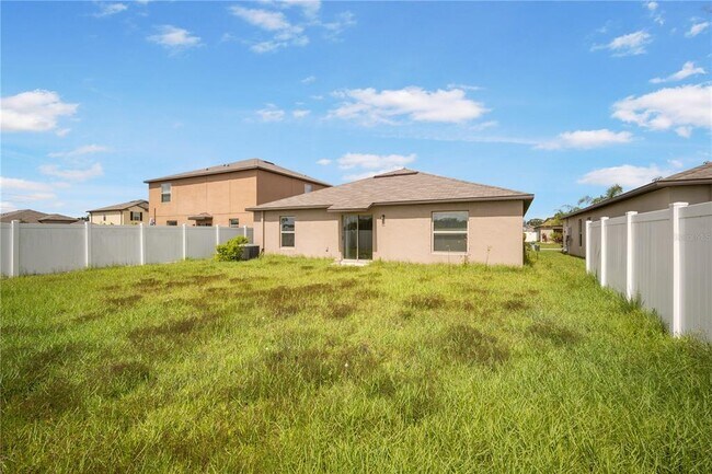 Building Photo - 10390 Scarlet Skimmer Dr