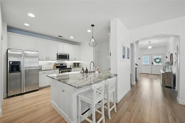 Building Photo - 1828 Brown Thrasher Blvd