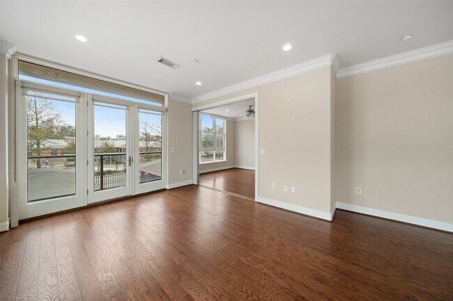 Building Photo - 1419 Montrose Blvd