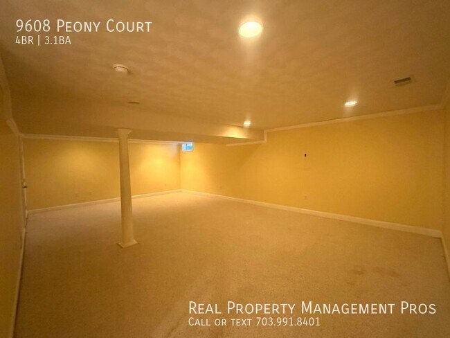 Building Photo - 9608 Peony Ct
