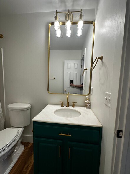 Building Photo - 435 Smallwood Dr