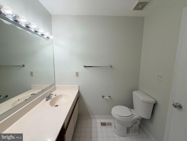 Building Photo - 4834 Brookstone Terrace
