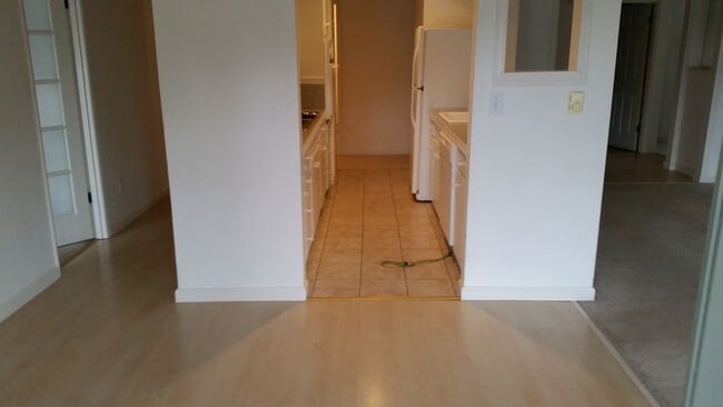 Building Photo - H134563B