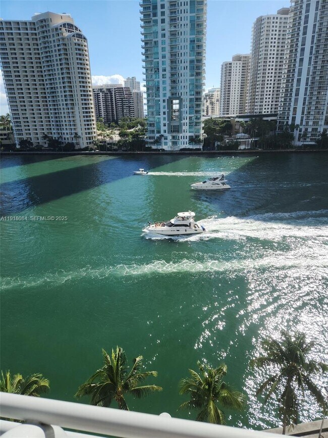 Building Photo - 325 S Biscayne Blvd