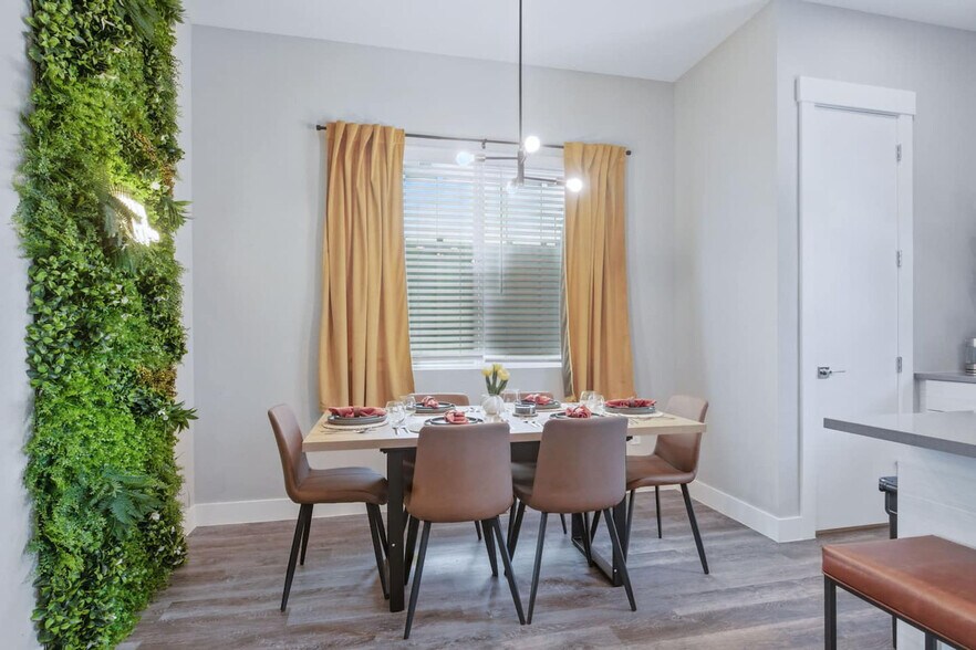 Building Photo - 6029 Benton St