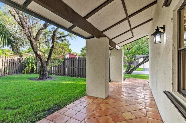 Building Photo - 10824 SW 132nd Cir Ct