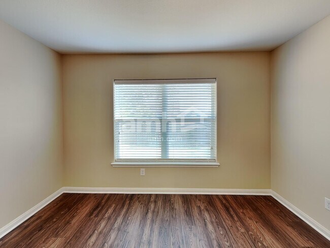 Building Photo - 101 Eider Dr
