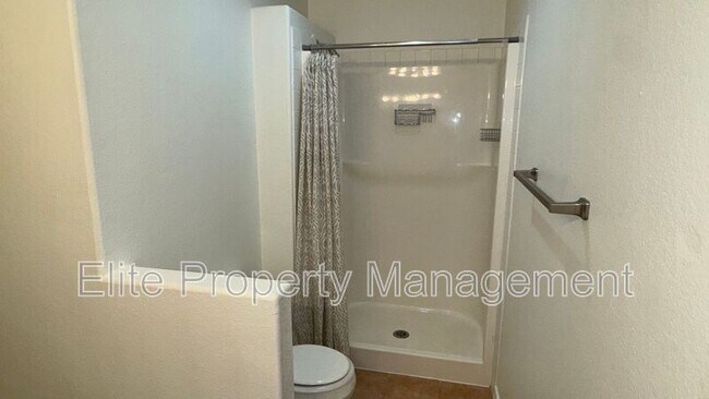 Building Photo - 195 S Stardust Ct