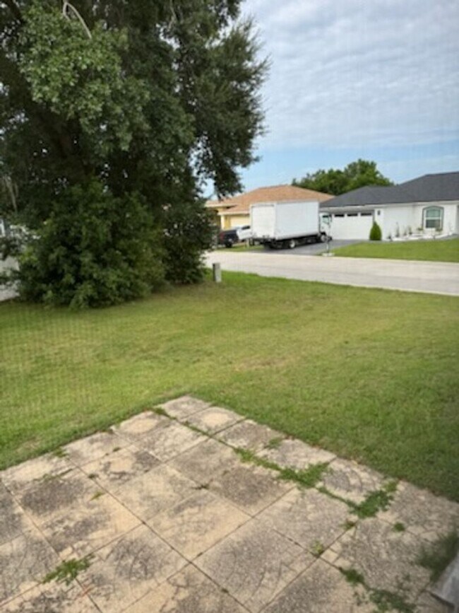 Building Photo - Highland Square Home