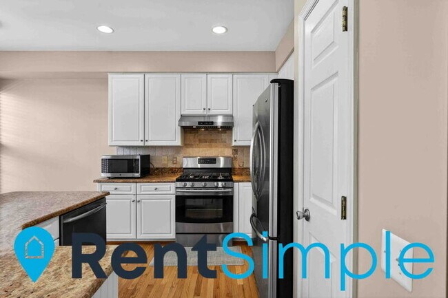 Building Photo - 7506 Lamoyne Ct