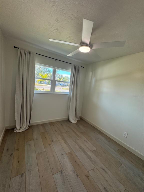 Building Photo - 1500 Carson Cir NE