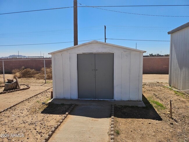 Building Photo - 1113 W Corinthian Cir