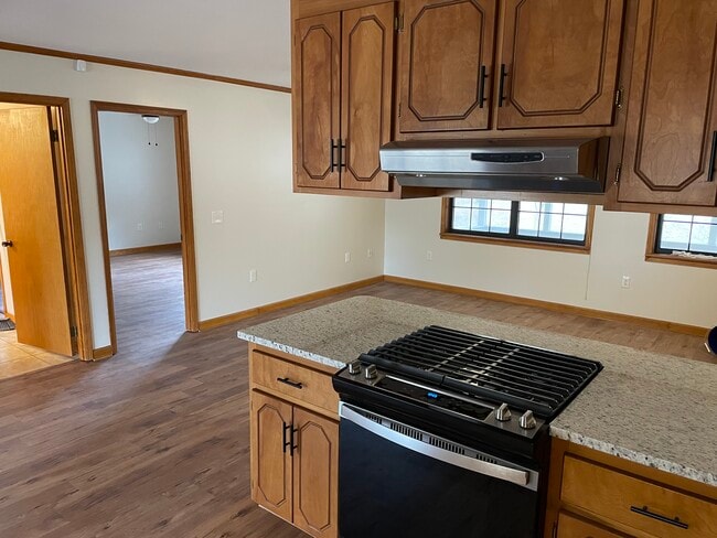 Building Photo - 430 Co Rd 445