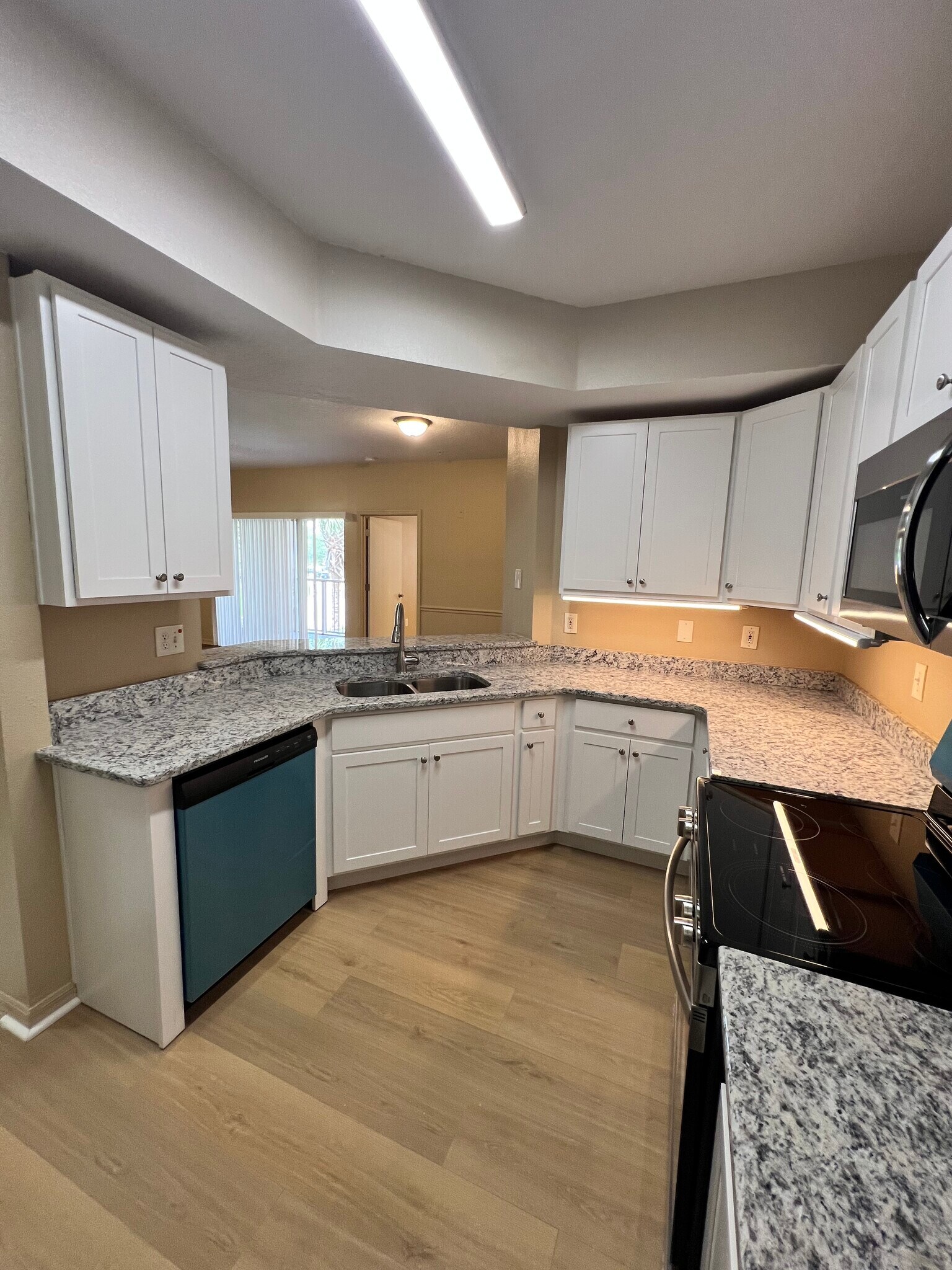 Kitchen-O - 5512 Metrowest Blvd