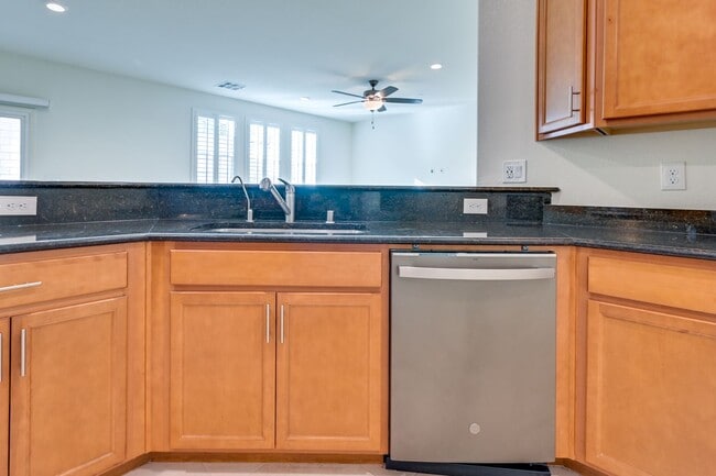 Building Photo - Green Valley!! Gated!! 4 Bedrooms!! Bed & Bath Downstairs!!  TANKLESS WATER HEATER!!! Covered pat...