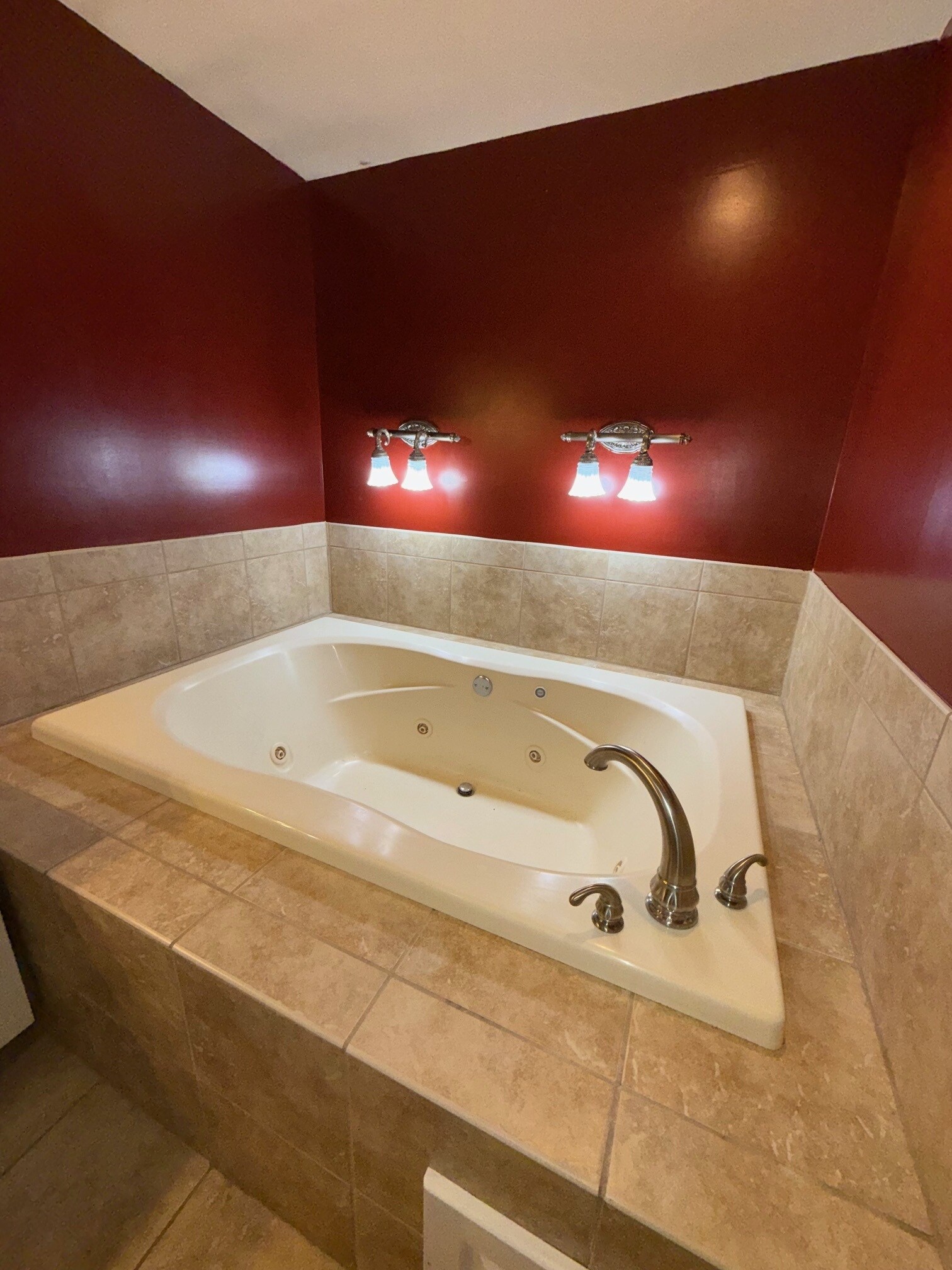 Building Photo - 111 Renee Ln