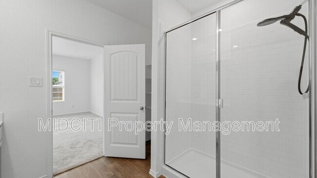 Building Photo - 255 Granary Dr