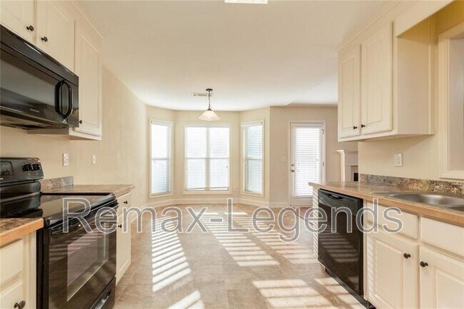 Building Photo - 947 Haymon Dr