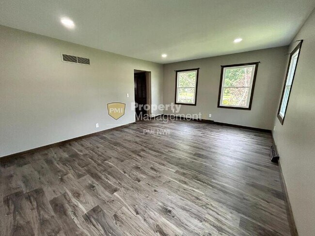 Building Photo - 12419 Cedar Lake Rd