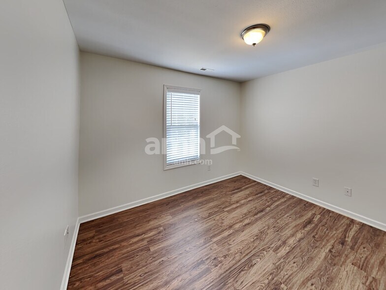 Building Photo - 10615 Spring Rain Ct