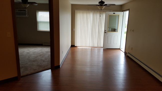 Pinedale Apartments - Menomonie, WI | Apartment Finder