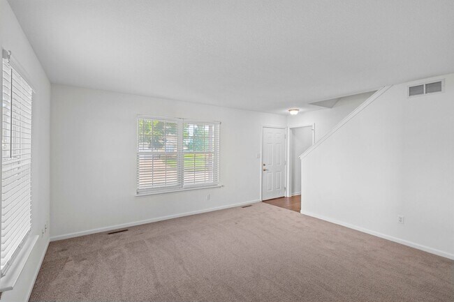Building Photo - 2409-2411 Northampton Dr.