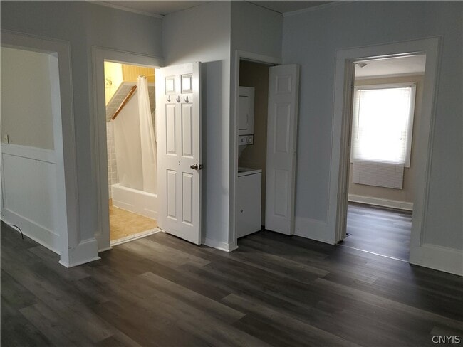 Building Photo - 114 Washington St