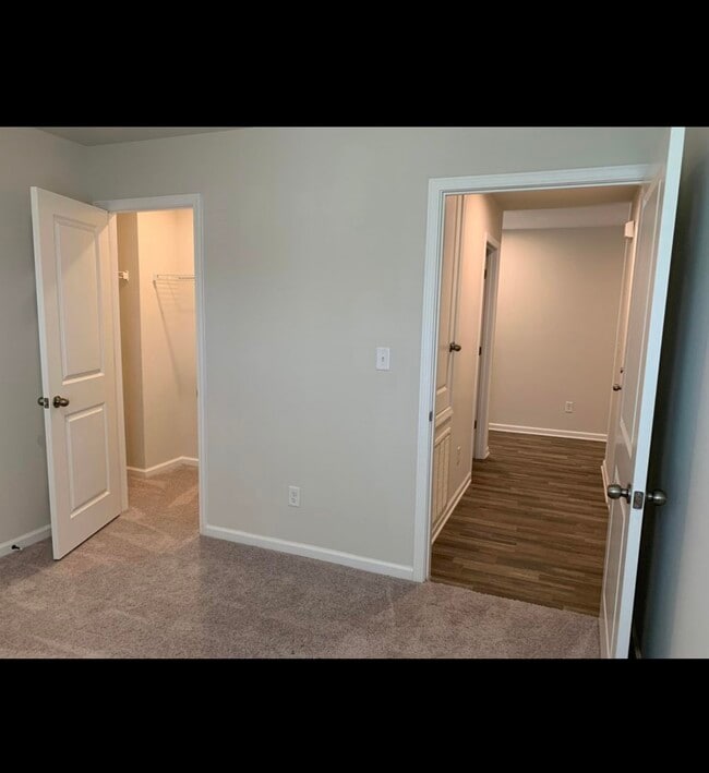 Building Photo - 103 Cora Rd