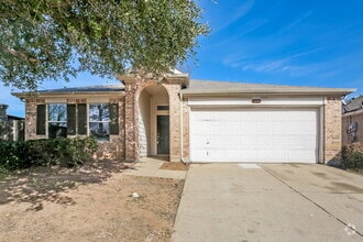 Building Photo - 322 Oakhurst Dr