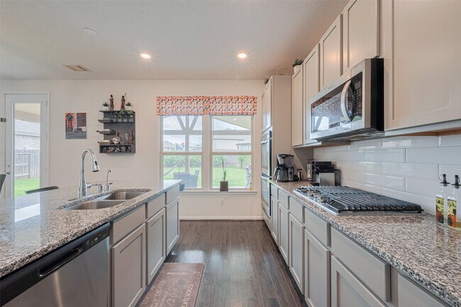 Building Photo - 1714 Clifton Hills Ln