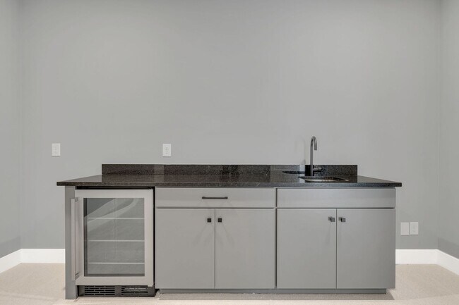Building Photo - 6409 HIgh Top Ct