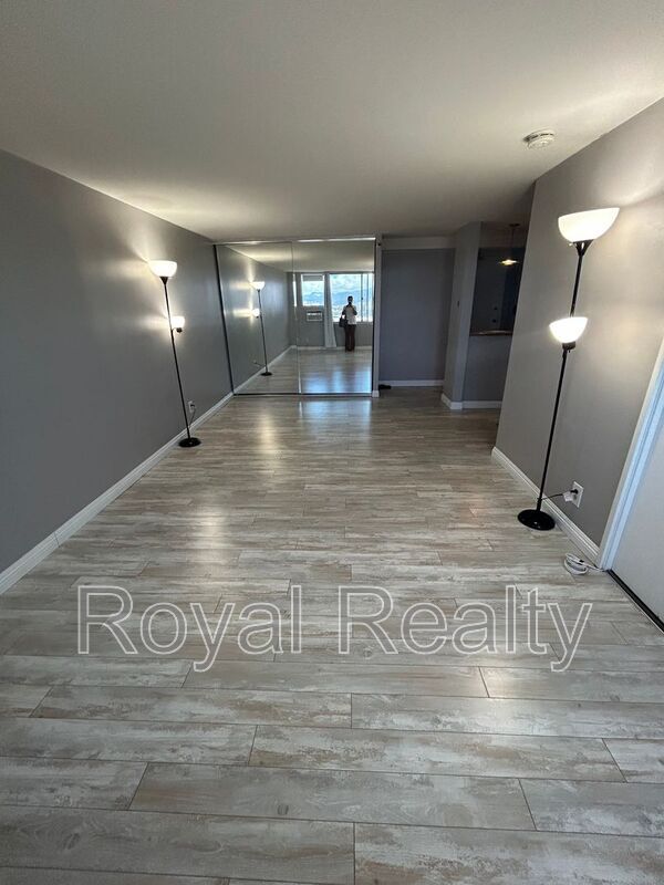 Building Photo - 1060 Kamehameha Hwy