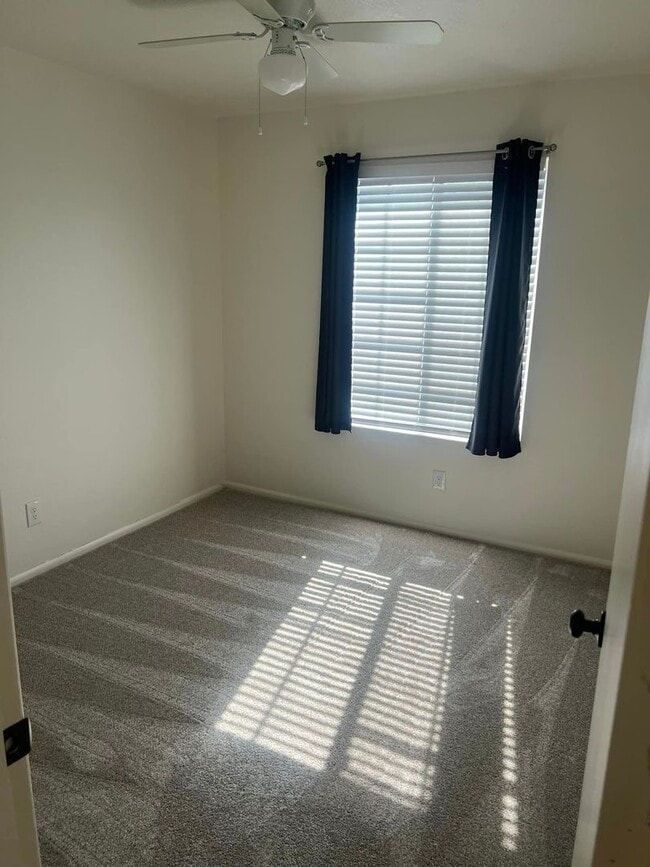 Building Photo - 3-bedroom , 2-bath remodeled home