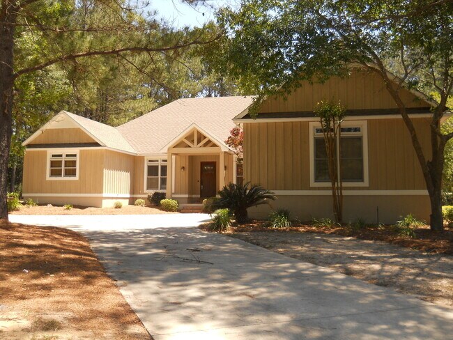 Building Photo - 4602 Ridgeview Cir