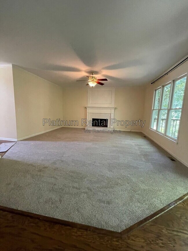 Building Photo - 7115 Red Fox Ln