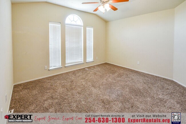 Building Photo - Enchanting 4-bedroom, 2-bathroom home nest...