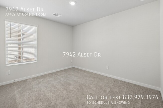 Building Photo - 7942 Alset Dr