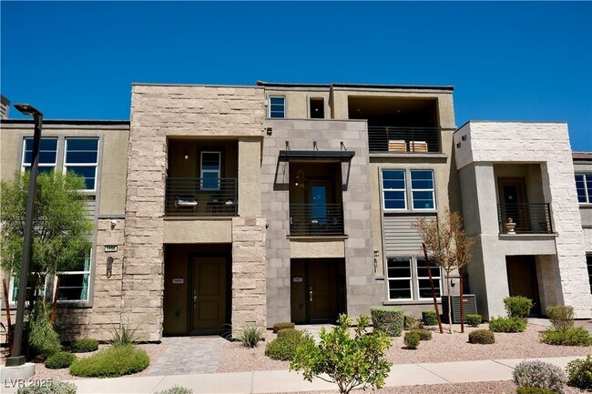 Primary Photo - 1168 Heliodor Ave