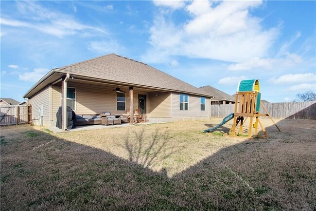 Building Photo - 958 Stone St