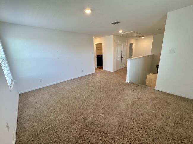Building Photo - 10818 Emerick St