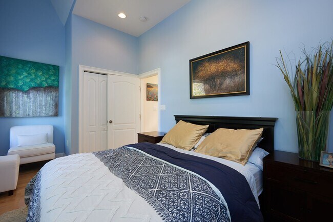 Building Photo - Petworth Stunner with Garage