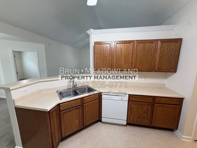 Building Photo - 1555 Ellery Ln