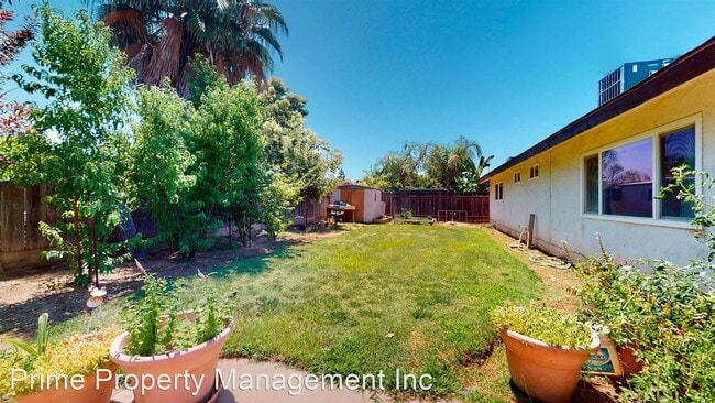 Building Photo - 3 br, 2 bath House - 1152 Menlo Avenue