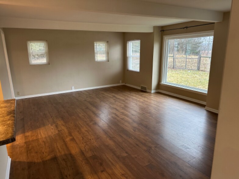 Building Photo - N2617 Harris Rd