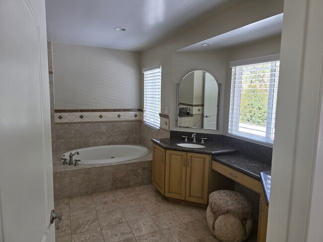 Building Photo - 10146 Janetta Way