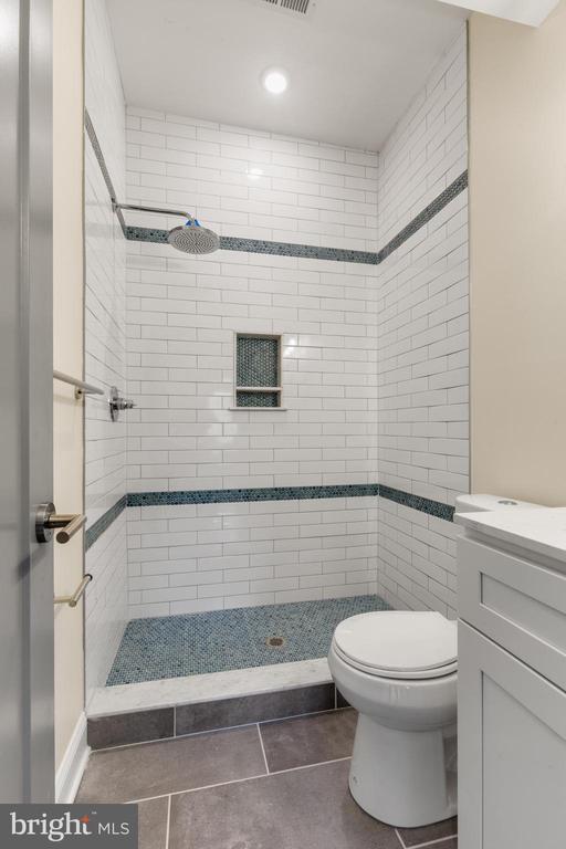 Building Photo - 511 Gorgas Ln