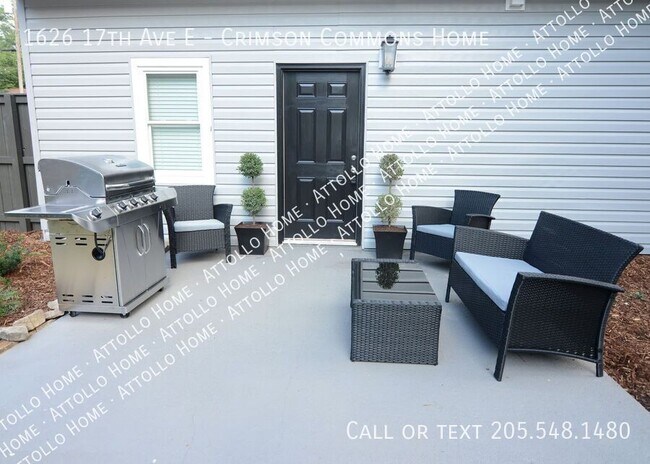 Building Photo - 1626 17th Ave E