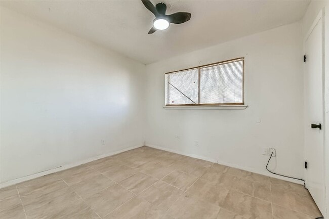 Building Photo - 11411 Murr Way