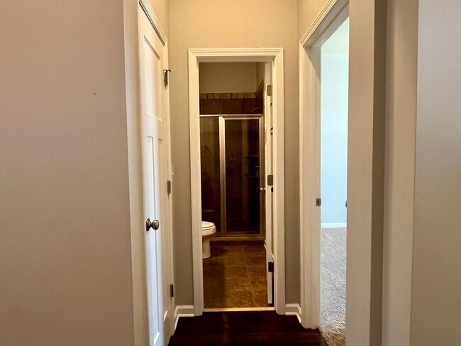 Building Photo - Deer Creek - 4BR/ 2 story/ 2500+SQFT